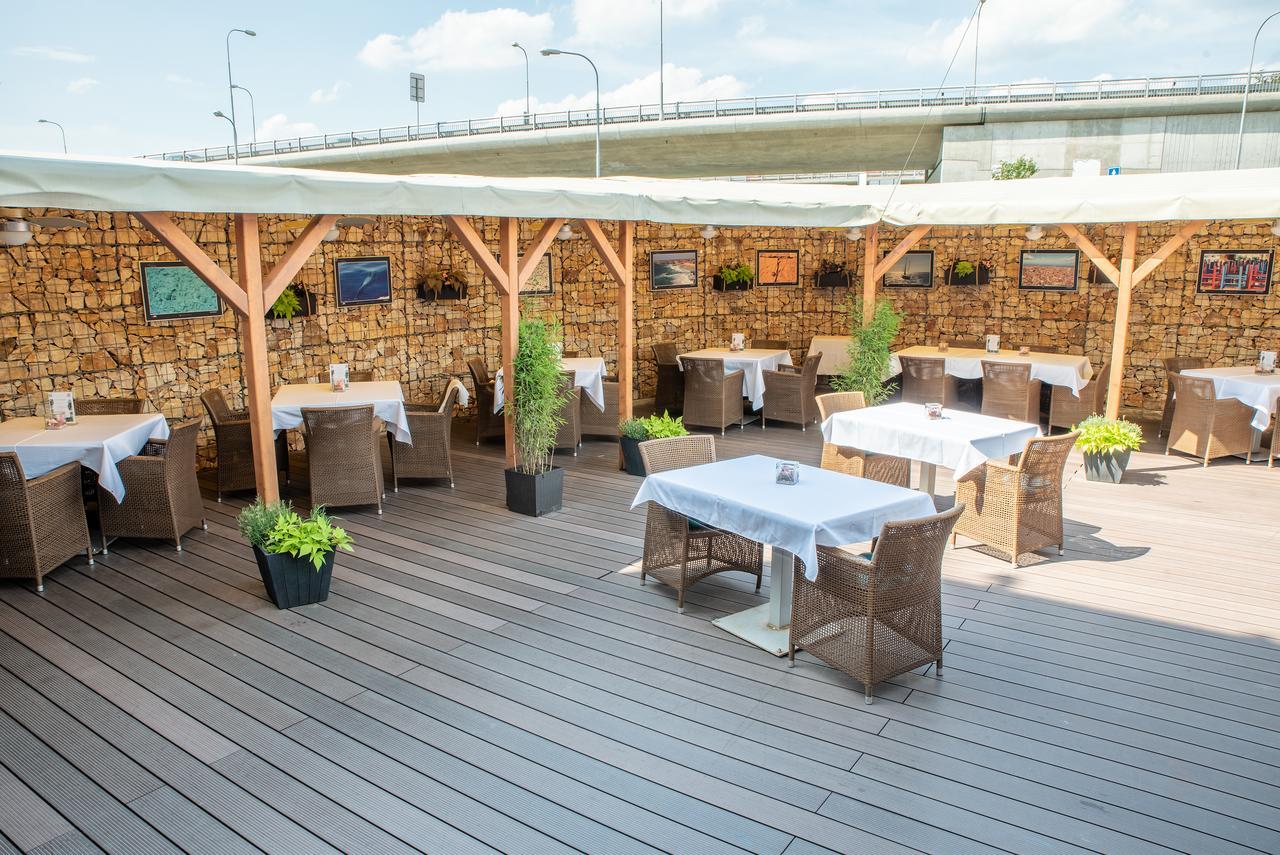Restaurant & Design Hotel Noem Arch 브르노 외부 사진